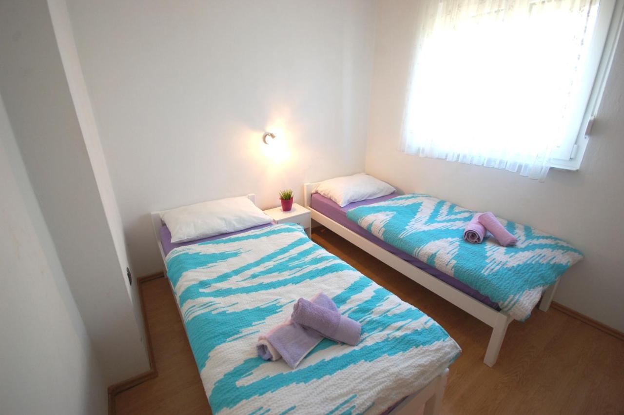 נייביצה Apartments Dida By El-Pi Tours מראה חיצוני תמונה